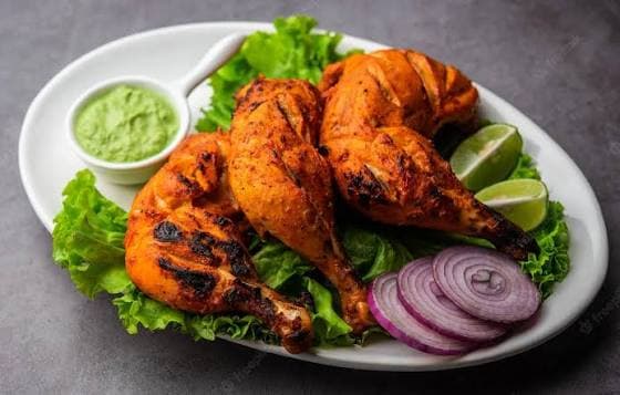 Creamy tandoori chicken plated fresh